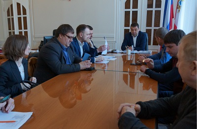 В Саратове энергетики под патронатом замглавы города Максима Сиденко нашли способ устранить «перетоп» и «недотоп» в домах