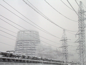 Передвижная эколаборатория проверяет качество воздуха в зоне Ново-Кемеровской ТЭЦ