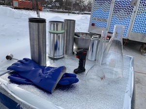 Криоэффекты, углекислотные бластеры, азотные облака и магниевые вспышки: Белоярская АЭС привезла в Каменск-Уральский научное шоу