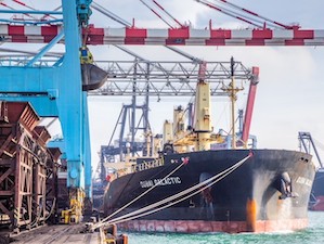Очередной «Панамакс» доставил на Украину 45 тысяч тонн колумбийского угля