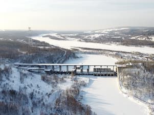 Жители Беловского муниципального округа поддержали завершение строительства Крапивинской ГЭС