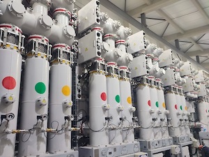 МЭС Востока смонтировали оборудование КРУЭ 110 кВ на узловой подстанции 220 кВ «Уссурийск»