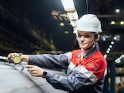 Белгородские студенты искали идеи для стартапов на заводе «ОМК Энергомаш»