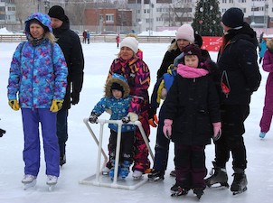 «Екатеринбурггаз» на льду: сотрудники компании с семьями встретились на катке