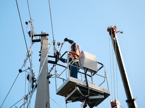 Свыше 200 объектов малого и среднего бизнеса подключены к электросетям  в Тюменской области в 2023 году