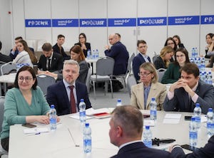 «Россети» организовали круглый стол «Работодатель мечты глазами молодежи» на выставке-форуме «Россия»