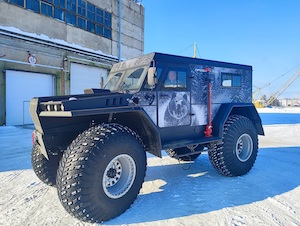 Богучанская ГЭС инвестирует в безопасность: новый вездеход для надежной работы гидросооружений