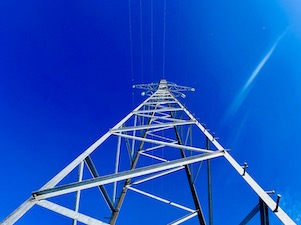 «Россети Тюмень» направили более 65 млн рублей на реконструкцию ЛЭП в ХМАО–Югре