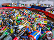 Российский экологический оператор призывает россиян сдавать в переработку отслужившие свой срок батарейки