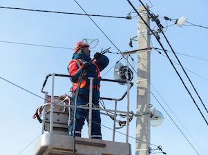«Оренбургэнерго» в 2026 году отремонтирует более 3100 км ЛЭП в Оренбургской области