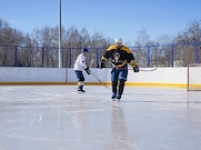 «Самаранефтегаз» помог построить ледовый корт в поселке Суходол