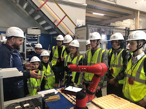 «Росатом» привлекает школьников в проекты роботизации