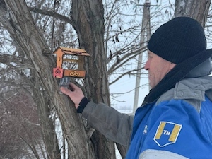 «Газпром трансгаз Волгоград» разместил в парках более 300 кормушек для зимующих птиц