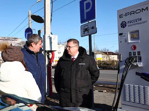 До конца 2026 года в Астраханской области построят 10 новых электрозарядных станций