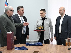 «Высокоточные комплексы» будут автоматизировать самосвалы в ДНР для работы в карьера