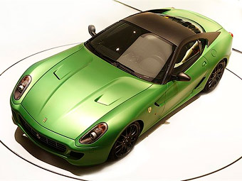 В Швейцарии представили гибридный суперкар Ferrari