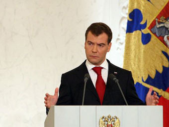 Медведев потребовал отставки спортивного руководства страны