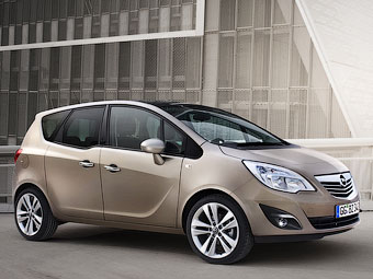 Названы российские цены на компактвэн Opel Meriva
