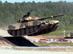 Военные эксперты смоделировали танковый бой между Т-90 и 