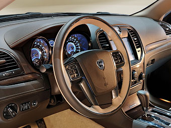 Появились фотографии интерьера нового седана Lancia