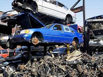 Россия продлит программу утилизации автохлама