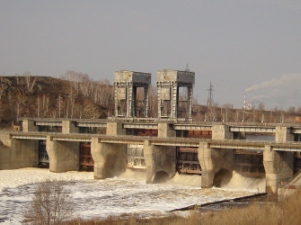 Троицкая ГРЭС начала сброс воды из водохранилища