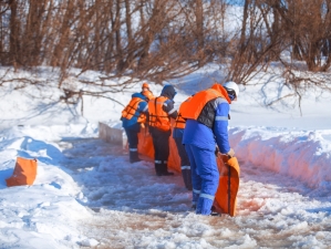 «Транснефть – Западная Сибирь» устранила условный разлив нефти на реке Кан