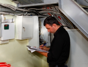 «Ленэнерго» пресекло бездоговорное электропотребление в поселке Парголово