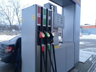 Цены на АЗС Москвы в феврале стабильно стояли на месте