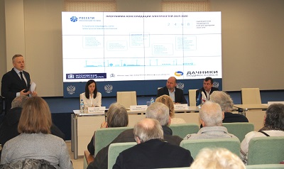 «Западные электрические сети» Подмосковья предложили 80-ти представителям СНТ и КП передать свои электросети на баланс