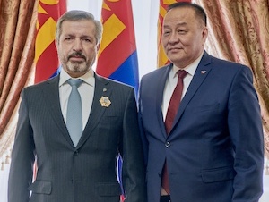 Президент Монголии наградил Михаила Лифшица орденом «Полярная звезда»