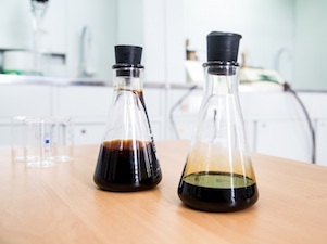 Ученые Томского политеха получили арктический мазут из старых покрышек