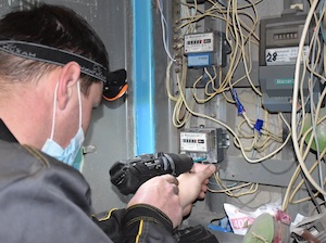 «Северная сбытовая компания» меняет неисправные электросчётчики в Череповце