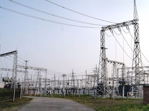 «ФСК ЕЭС» усилила защиту сибирских подстанций от грозовых явлений