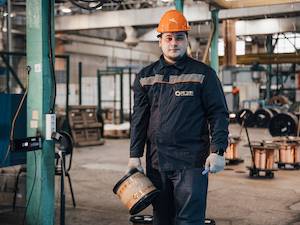 Завод «Сибкабель» установил шесть платформенных весов