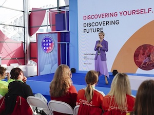 Представители Росатома приняли участие в диалоге «Открывать будущее. Открывать себя» на Всемирном фестивале молодежи