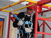 Специалисты «Волгоградэнерго» обучаются работам на высоте на новом учебно-тренировочном полигоне