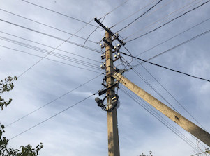 «Россети Кубань» за 5 лет выявили более семи тысяч фактов незаконного подвеса ВОЛС в пригороде Анапы