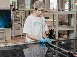 «Хевел» и «Хитре» создали одежду, заряженную энергией солнца