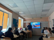 Эксперт РусГидро провел для сахалинских лицеистов урок по бережливому производству