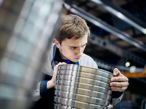 В МАИ вручили дипломы первым выпускникам-целевикам программы «Крылья Ростеха»