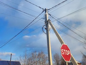 «Читаэнерго» выявило в Забайкалье около 5 тысяч опор ЛЭП с незаконными подвесами оптоволокна