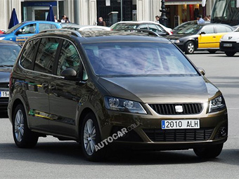 Новый минивэн Seat сфотографировали без камуфляжа