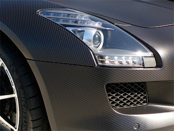 Mercedes-Benz будет выпускать автомобили из карбона