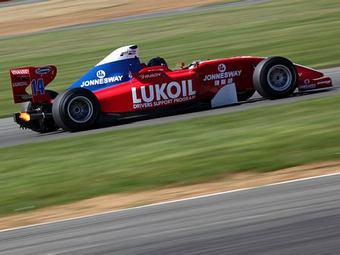 Сергей Афанасьев начал сезон Формулы-2 с подиума