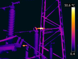Специалисты «Астраханьэнерго» обследуют энергообъекты тепловизорами