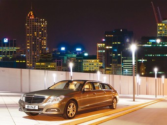 Mercedes E-Class превратился в шестидверный лимузин