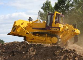 Высокопроизводительные бульдозеры ЧЕТРА представлены промышленникам Урала