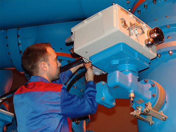 На подстанции «Вологда-Южная» смонтировали КРУЭ 220 кВ