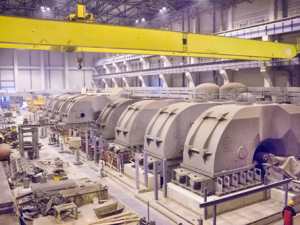 На площадке новых энергоблоков ЛАЭС проводят промывку трубопроводов машзала турбины